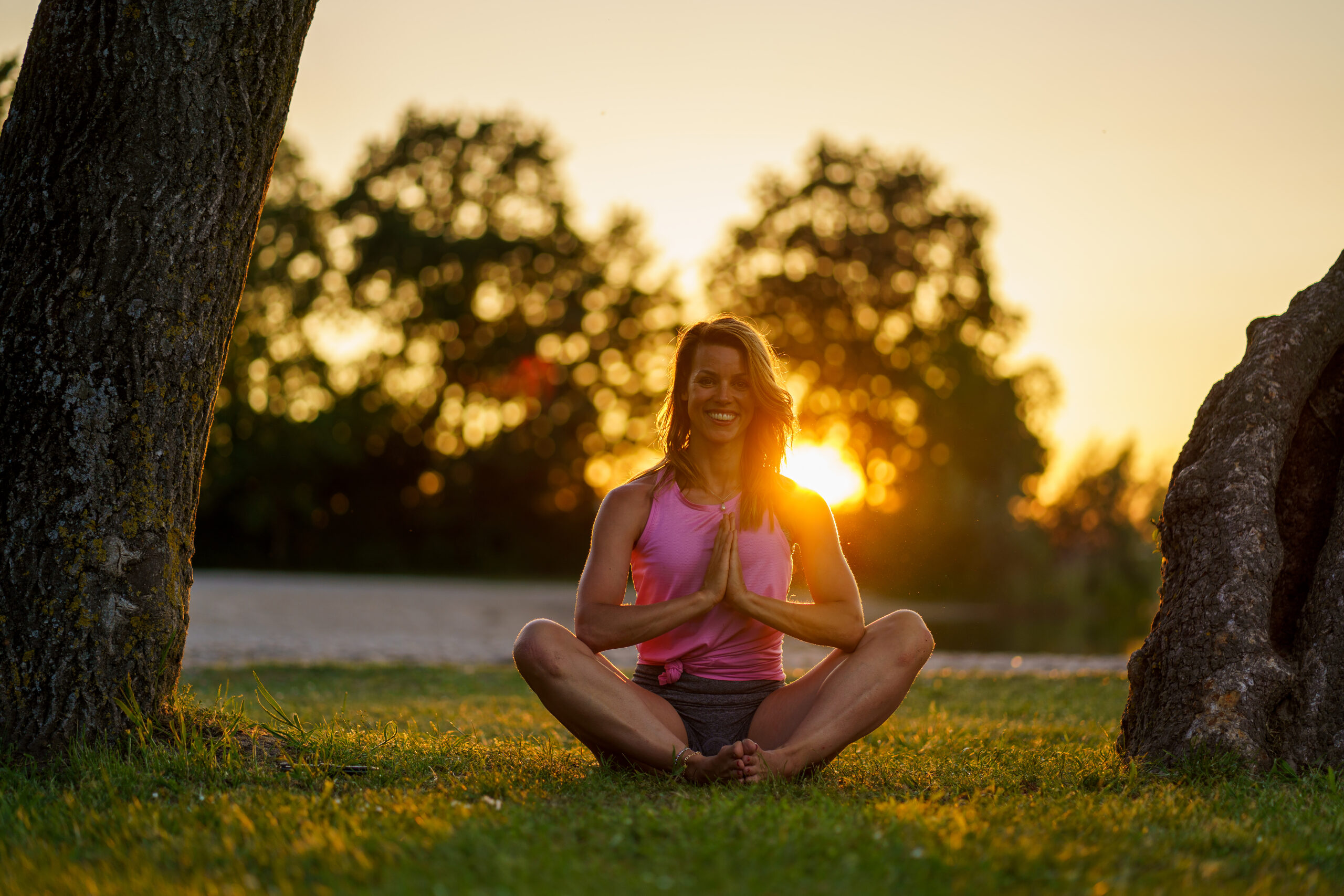 Kara Yoga buiten workshop